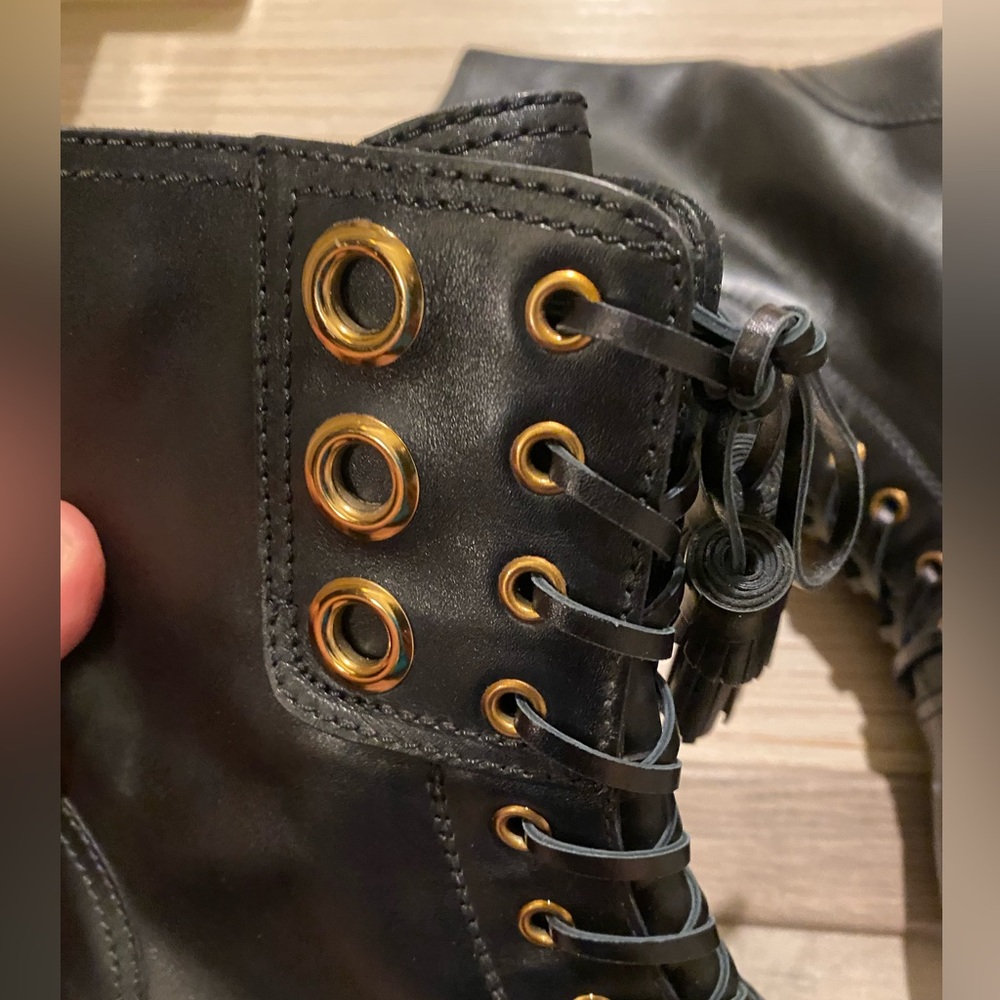 🆕 TOD’S Leather Combat Boots - Picture 4 of 11